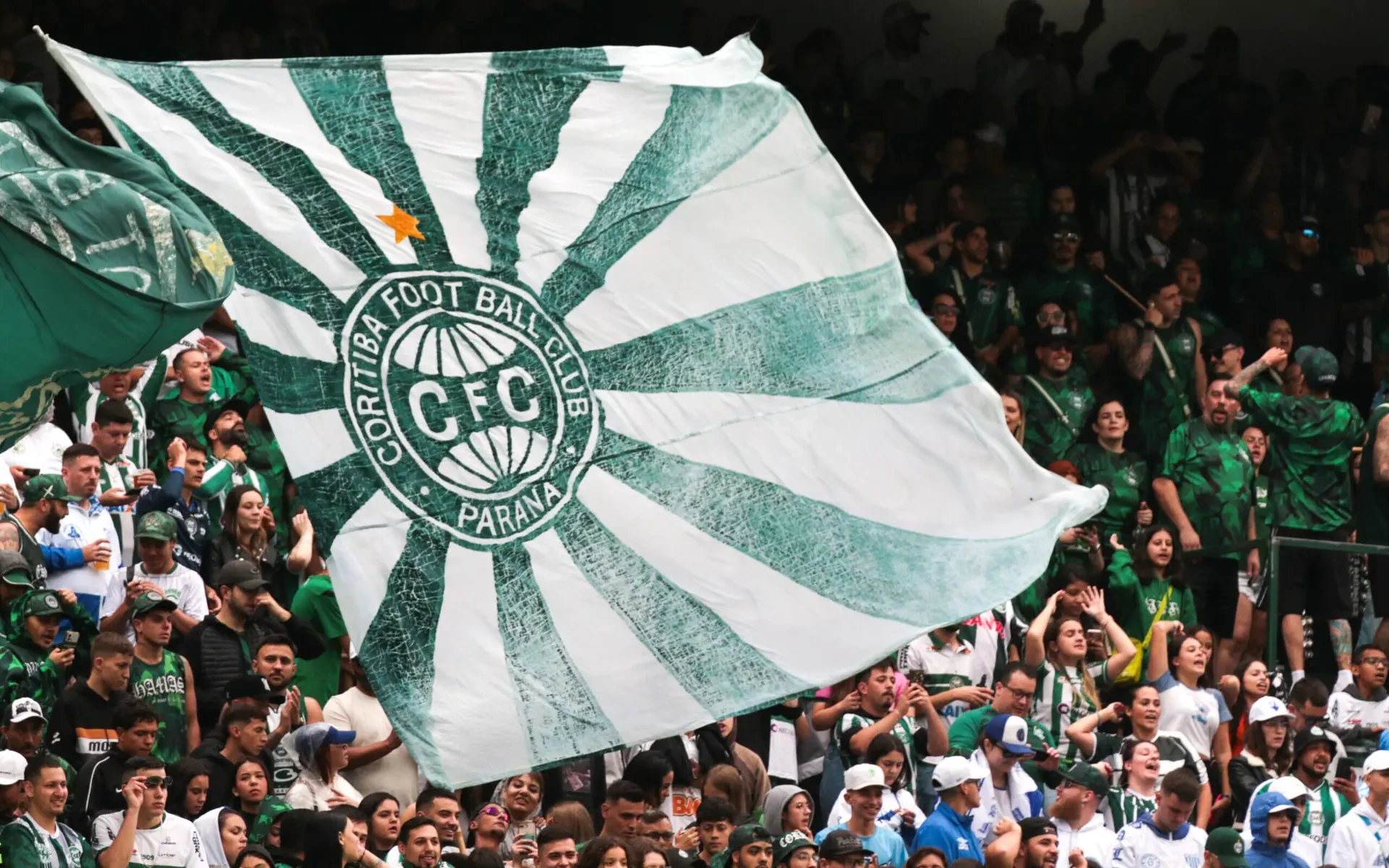 Coritiba x Corinthians termina 2 a 1 e encerra tabu no Couto